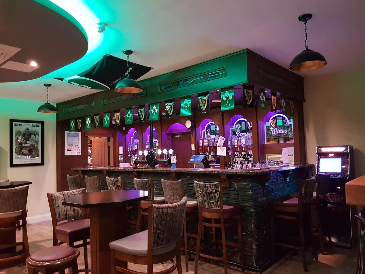 The Armada Inn Ballymoney Esterno foto