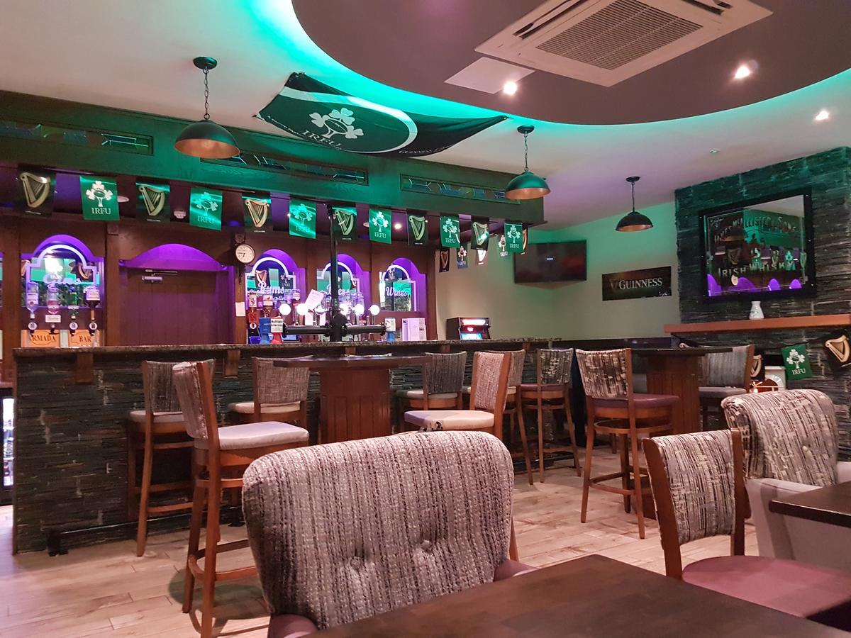 The Armada Inn Ballymoney Esterno foto